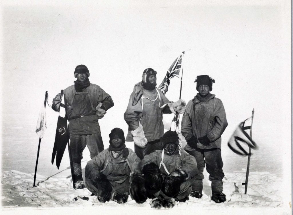 A equipe de Robert Scott no Polo Sul, em janeiro de 1912
